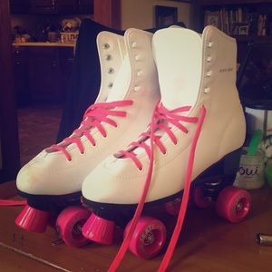 Size 10 roller skates